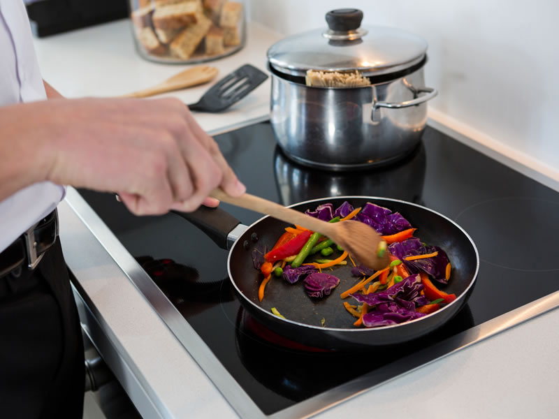 electric induction cook top